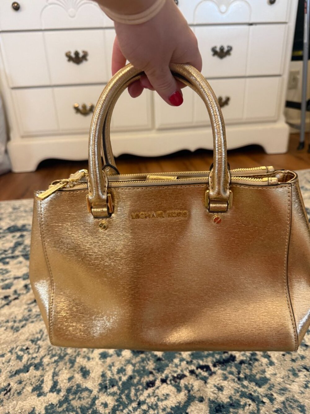 Michael Kors Gold Sutton Bag - Picture 7 of 10